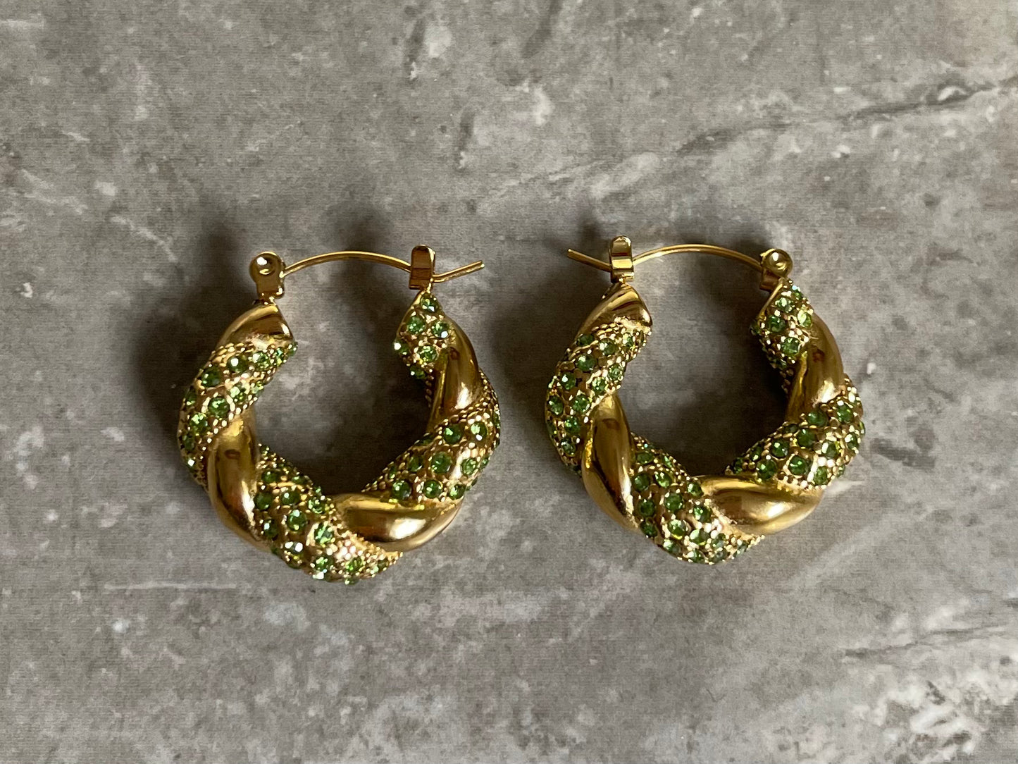 Tiana hoops