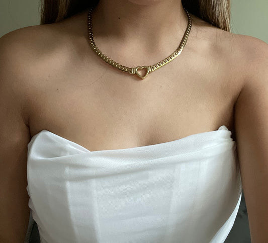 Selena’s heart necklace